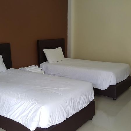 Charoensuk Grand Hotel Kabin Buri Dış mekan fotoğraf