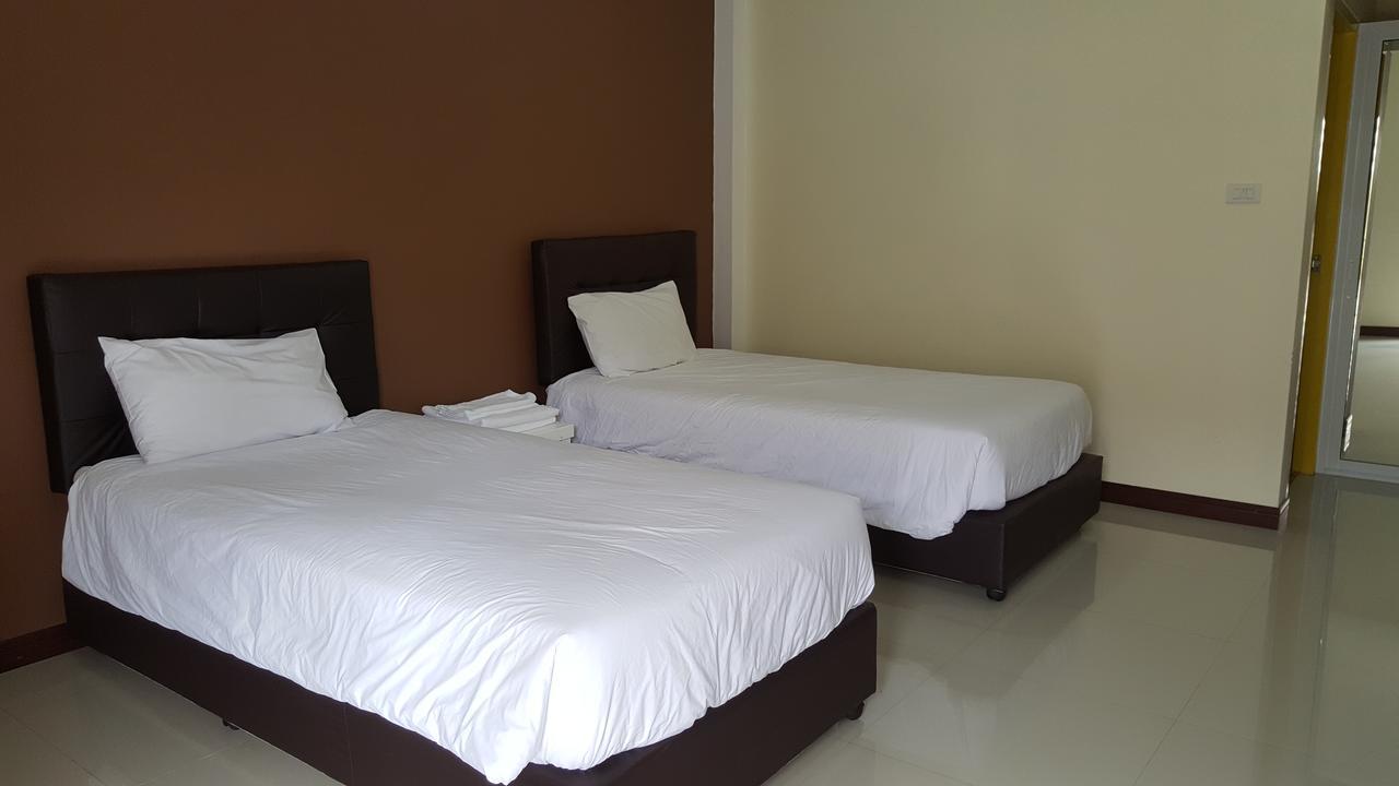 Charoensuk Grand Hotel Kabin Buri Dış mekan fotoğraf