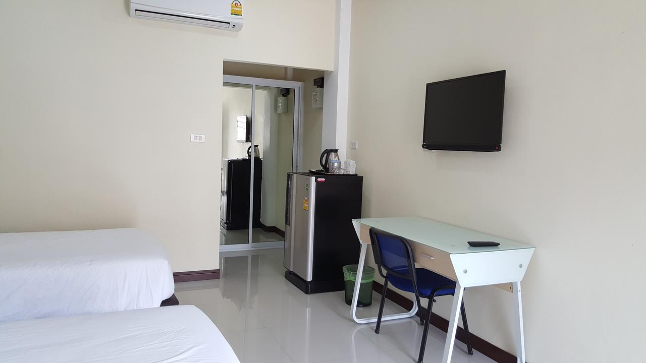 Charoensuk Grand Hotel Kabin Buri Dış mekan fotoğraf