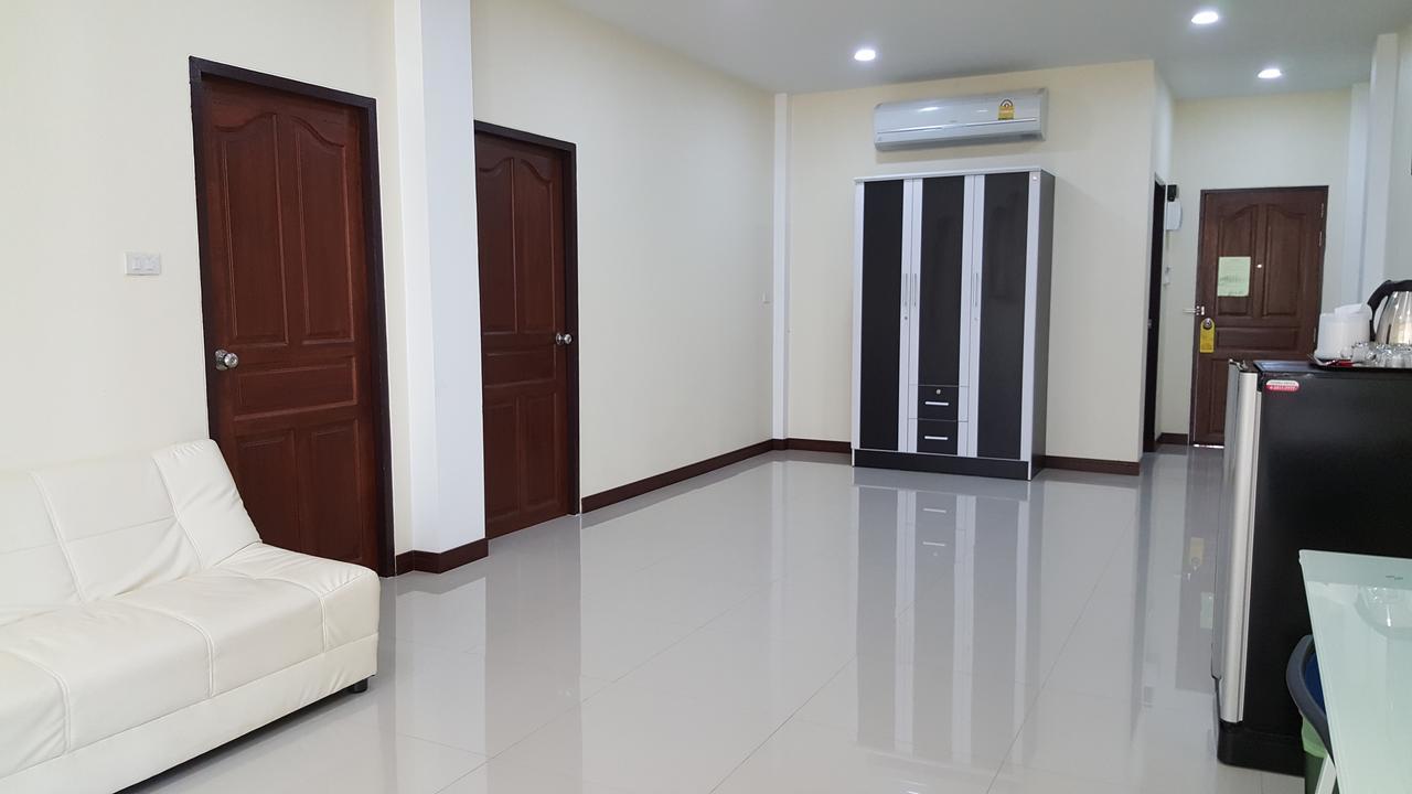 Charoensuk Grand Hotel Kabin Buri Dış mekan fotoğraf