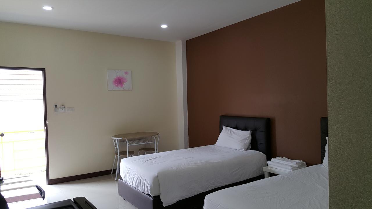 Charoensuk Grand Hotel Kabin Buri Dış mekan fotoğraf
