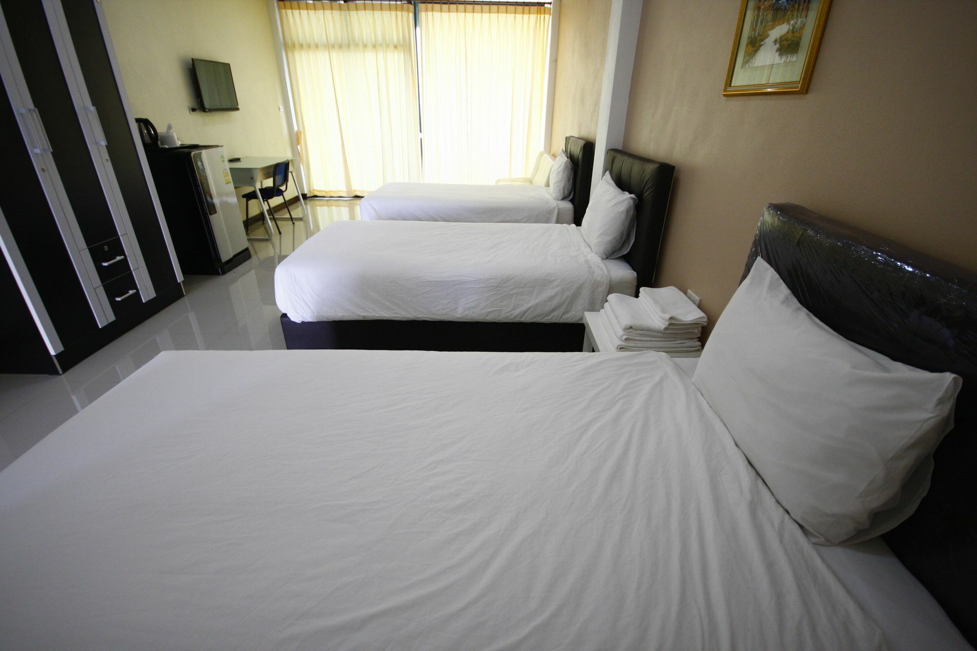 Charoensuk Grand Hotel Kabin Buri Dış mekan fotoğraf